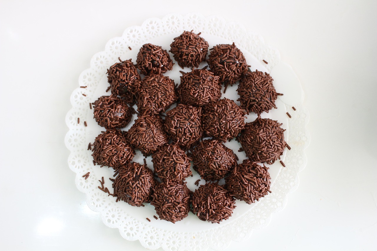 Brigadeiro de Panela: O Clássico Que Todo Mundo Ama! 🍫💛
